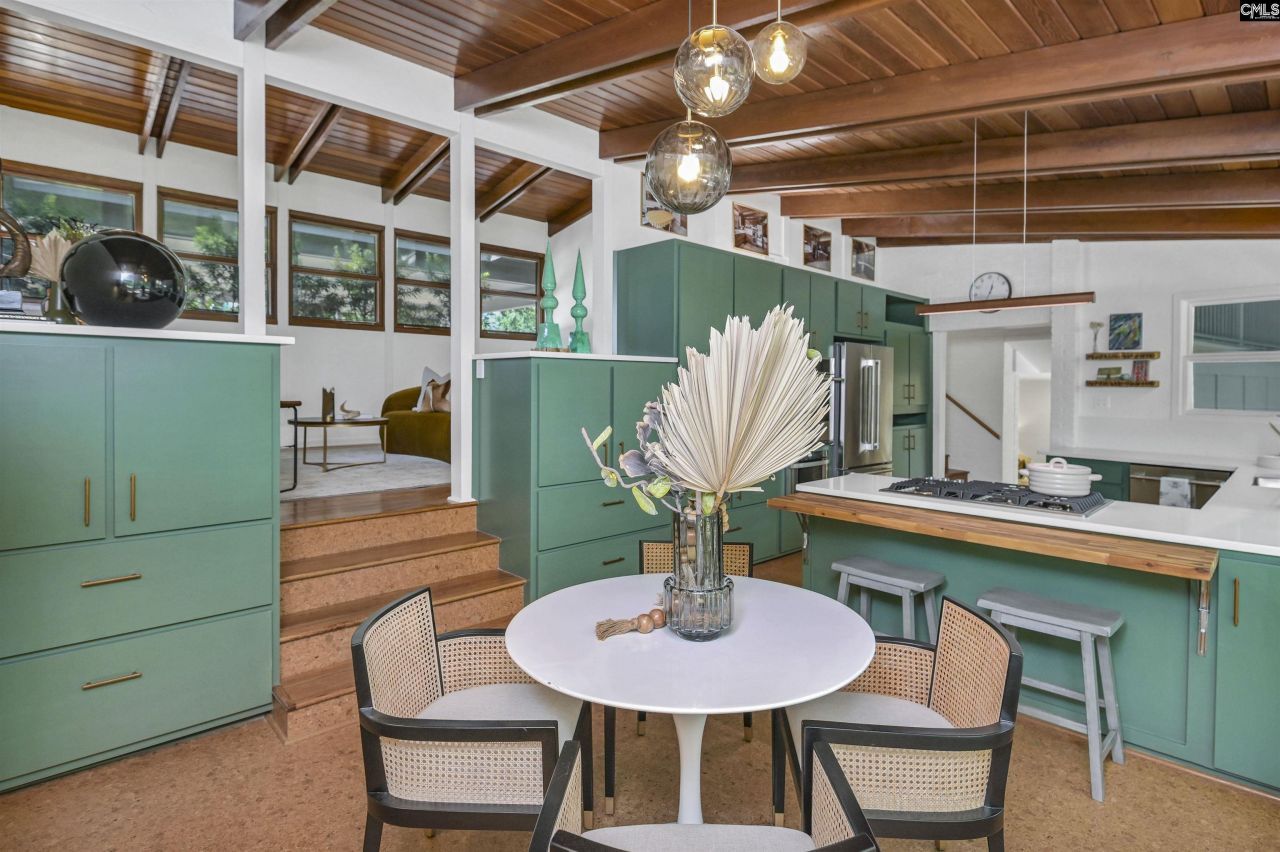 4865 Forest Ridge Lane Photo 12