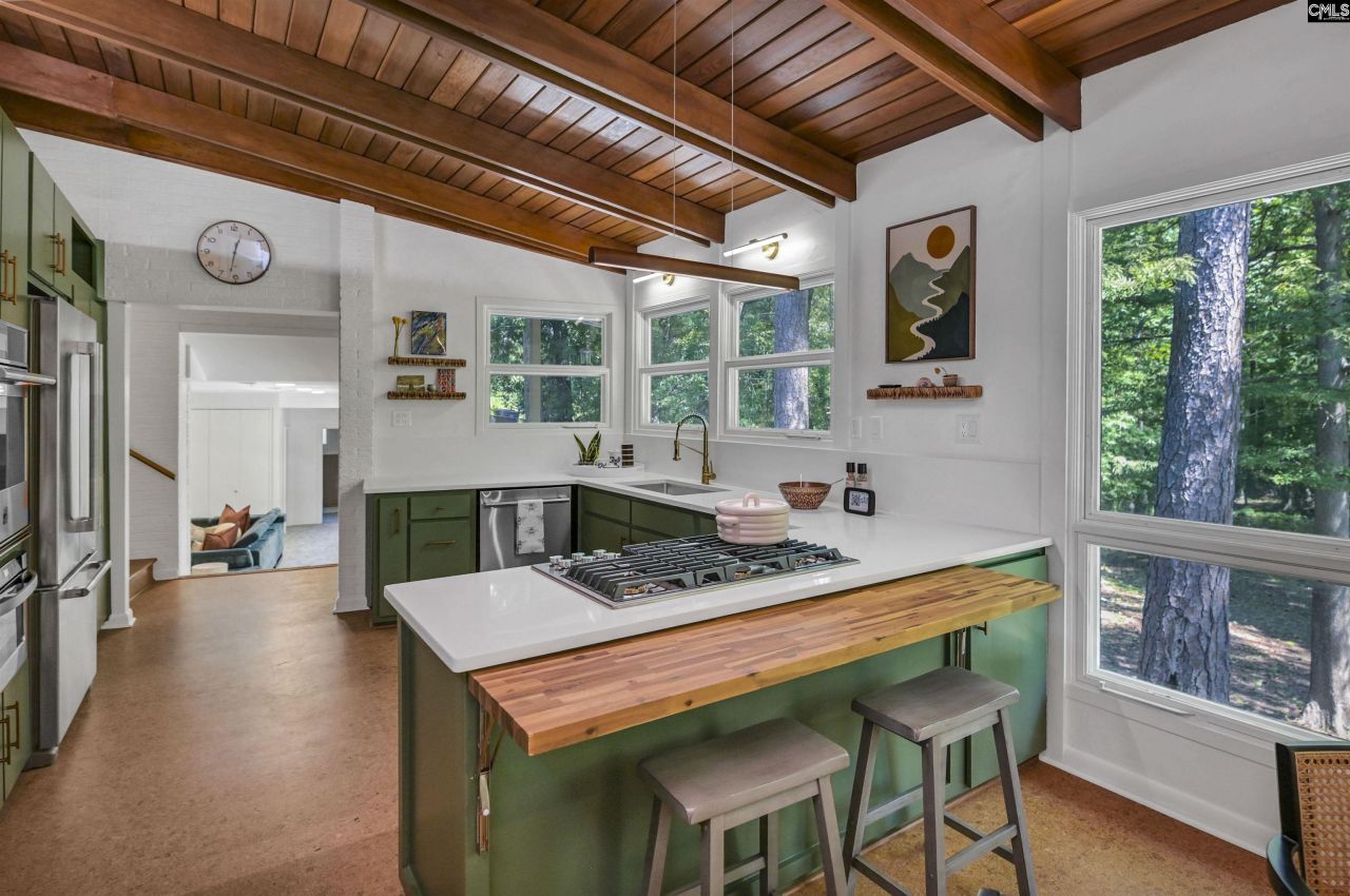 4865 Forest Ridge Lane Photo 14