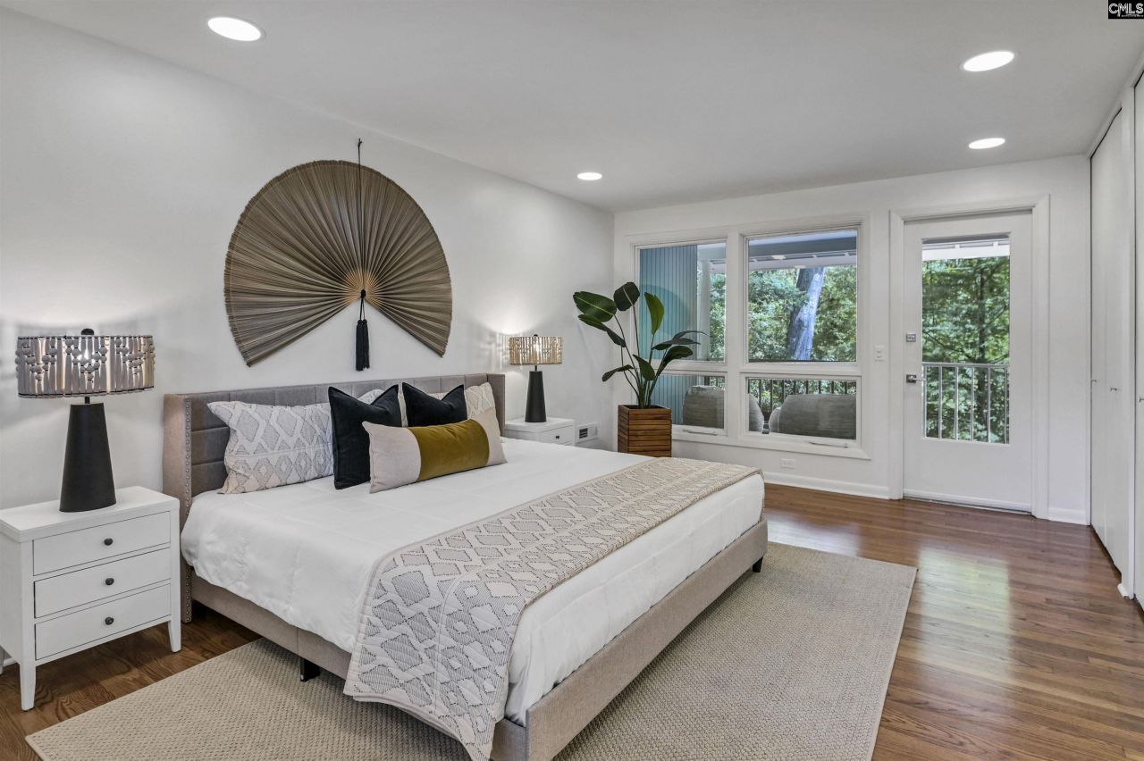 4865 Forest Ridge Lane Photo 23