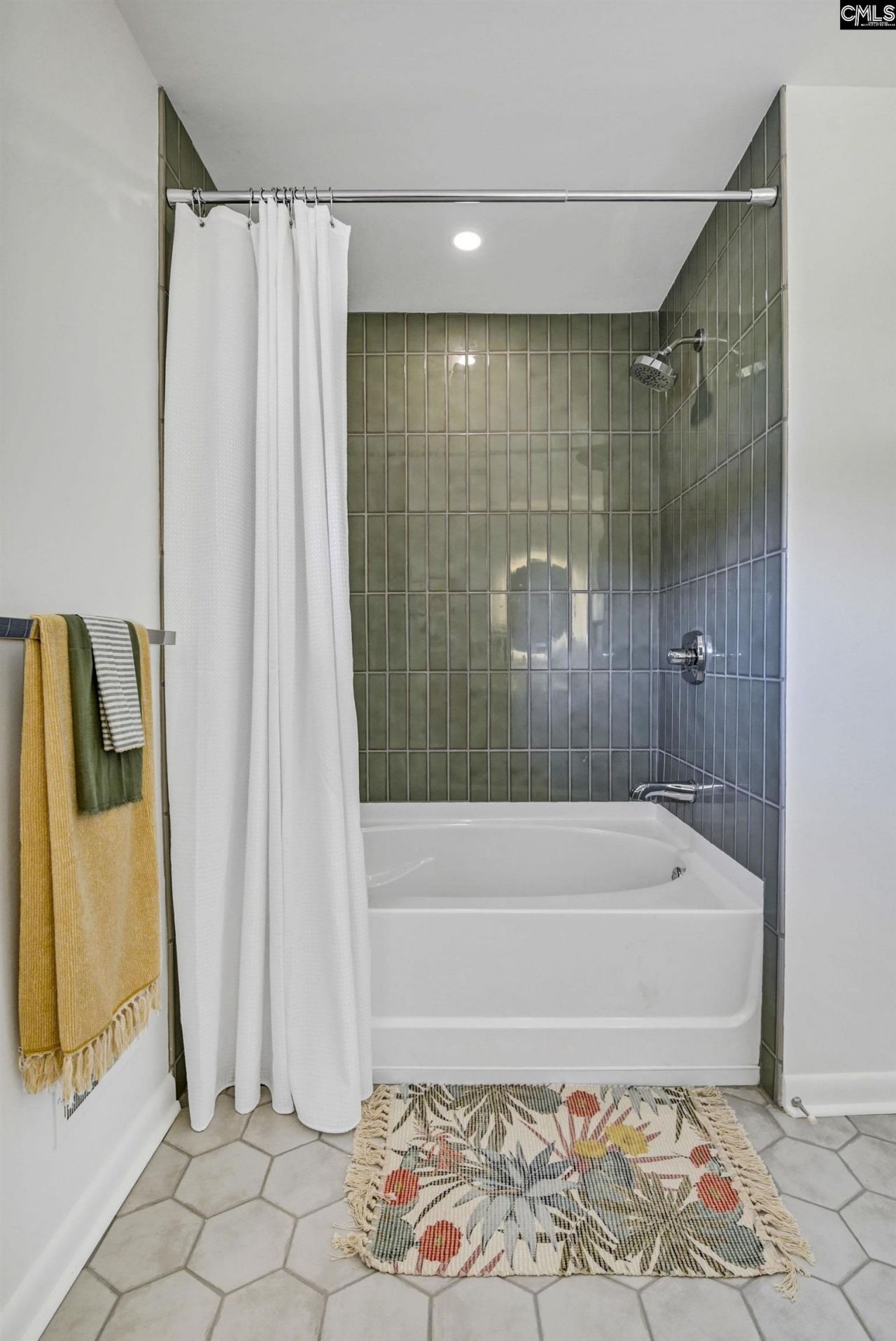 4865 Forest Ridge Lane Photo 28