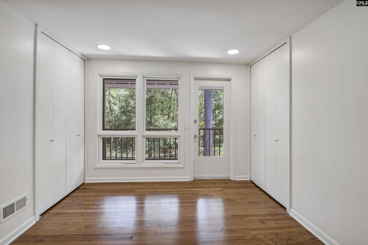 4865 Forest Ridge Lane Photo 35