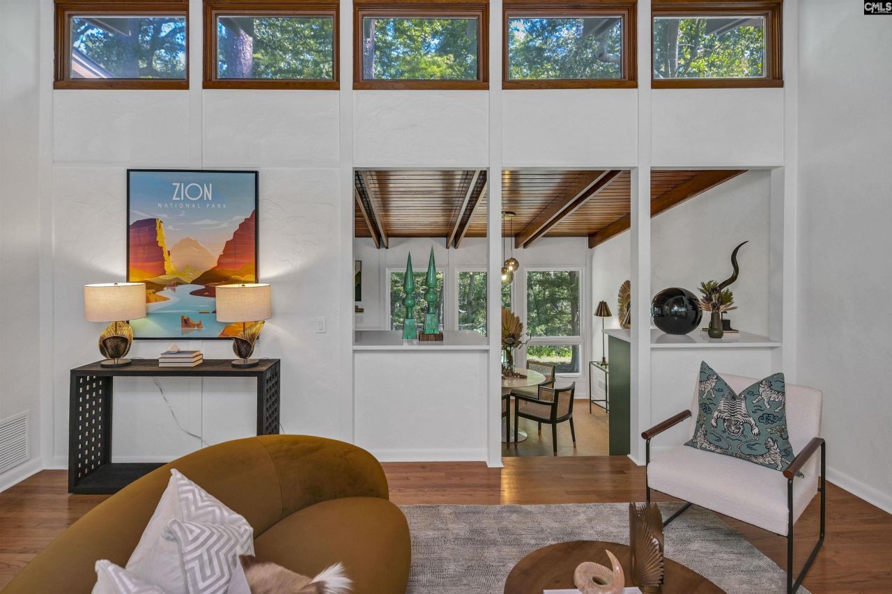 4865 Forest Ridge Lane Photo 8