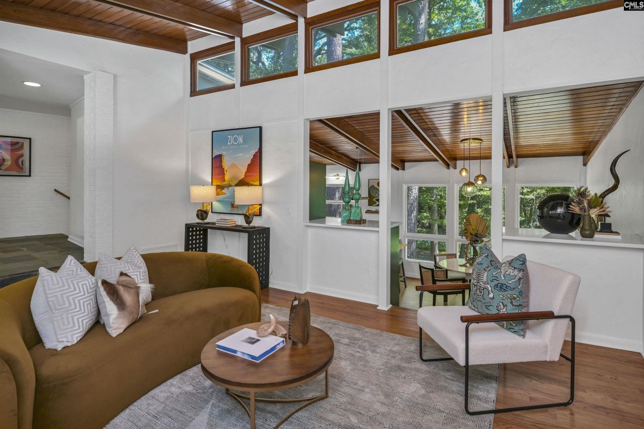 4865 Forest Ridge Lane Photo 9