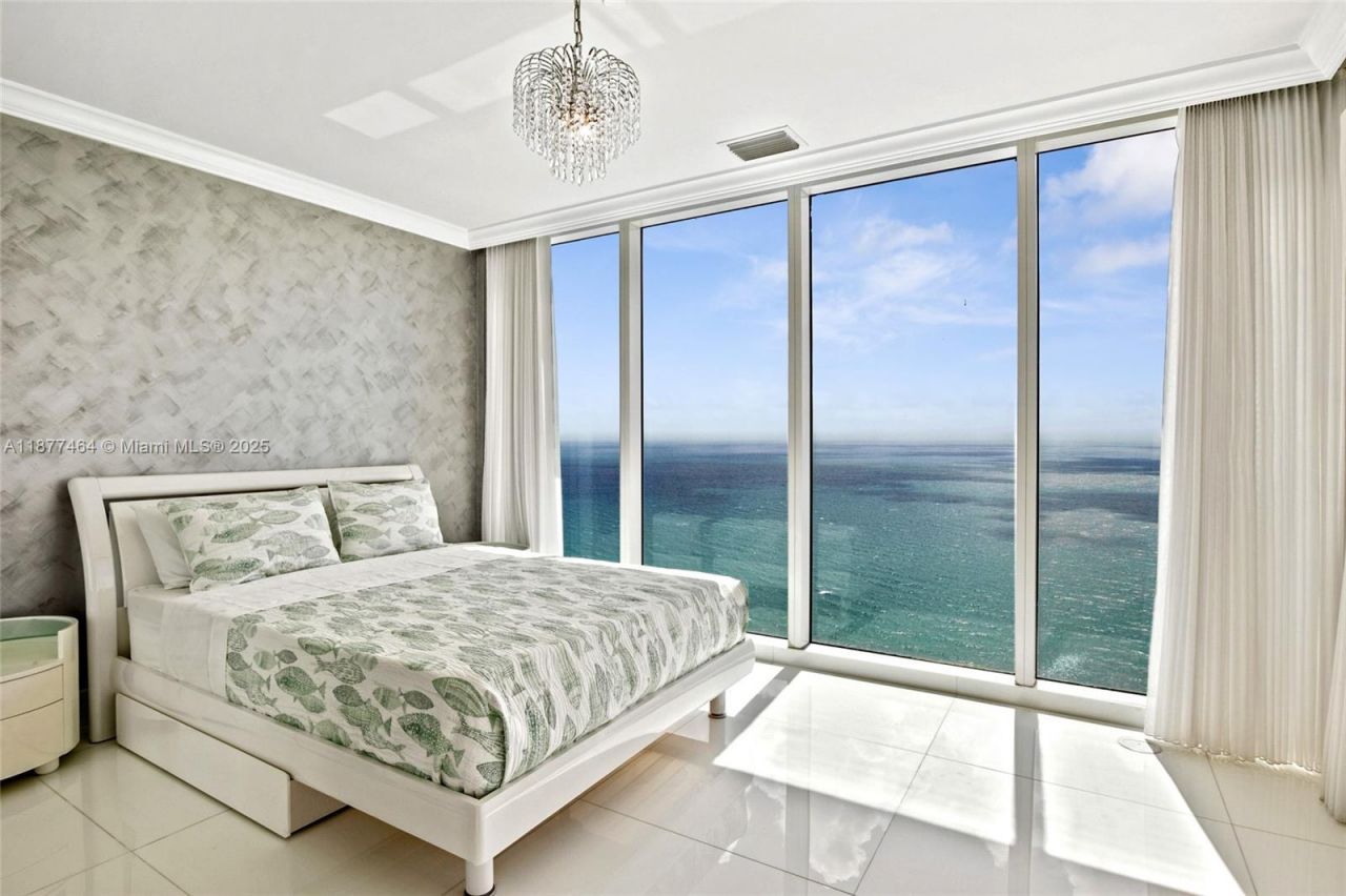 1830 S Ocean Dr, Unit PH5102, Hallandale Beach, FL 33009 Photo
