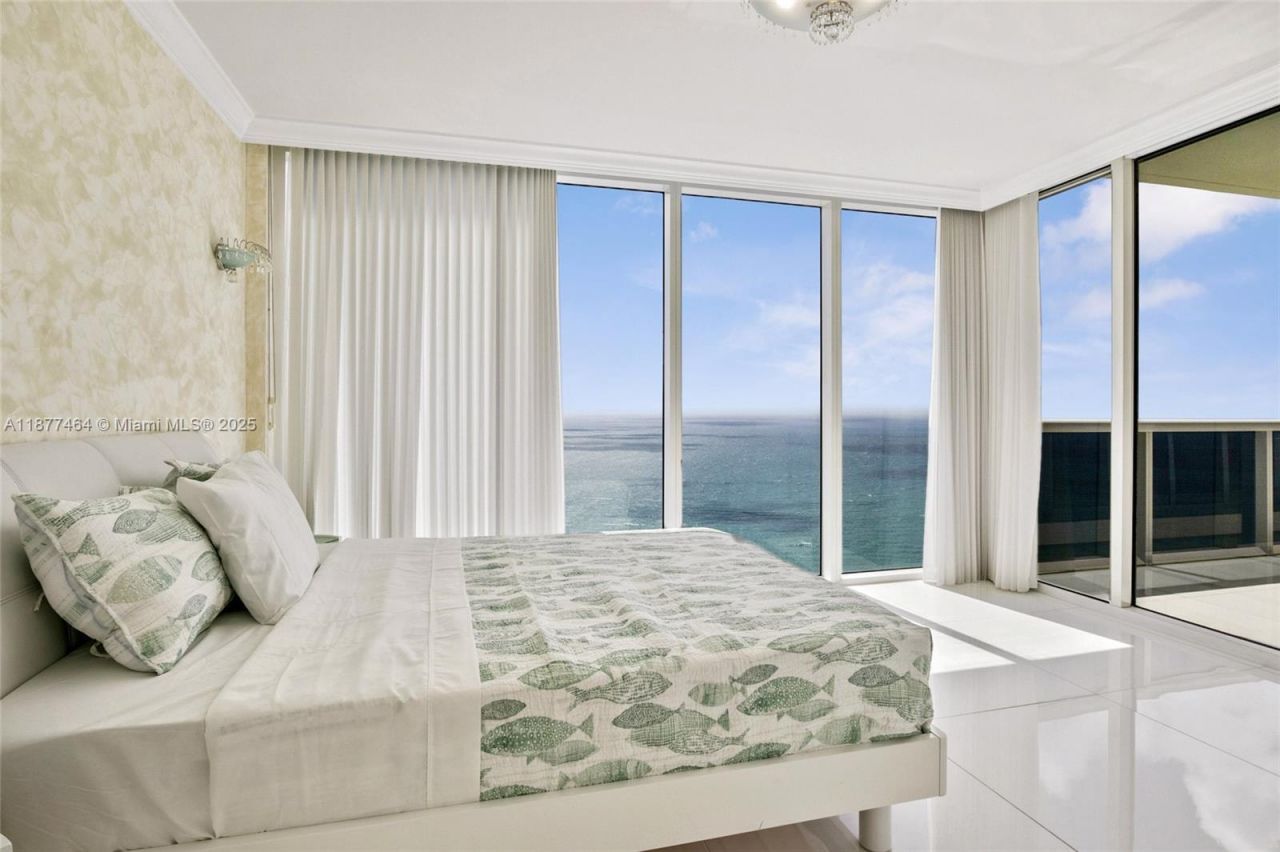 1830 S Ocean Dr, Unit PH5102, Hallandale Beach, FL 33009 Photo