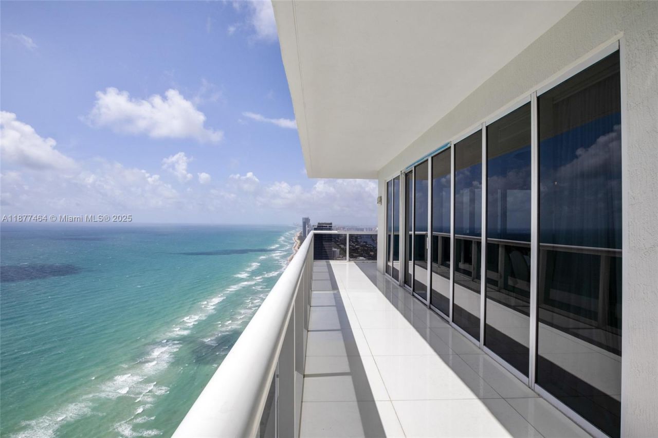 1830 S Ocean Dr, Unit PH5102, Hallandale Beach, FL 33009 Photo