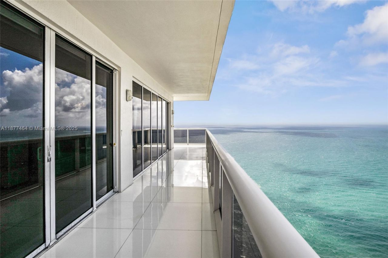 1830 S Ocean Dr, Unit PH5102, Hallandale Beach, FL 33009 Photo