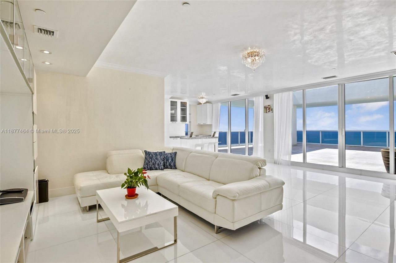 1830 S Ocean Dr, Unit PH5102, Hallandale Beach, FL 33009 Photo