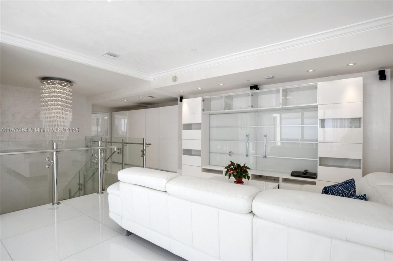 1830 S Ocean Dr, Unit PH5102, Hallandale Beach, FL 33009 Photo