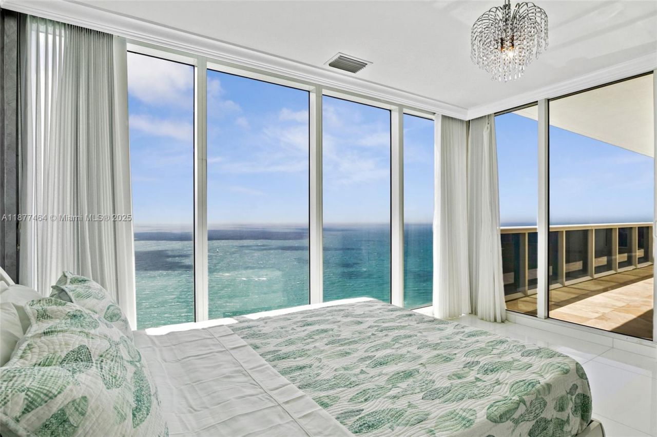 1830 S Ocean Dr, Unit PH5102, Hallandale Beach, FL 33009 Photo