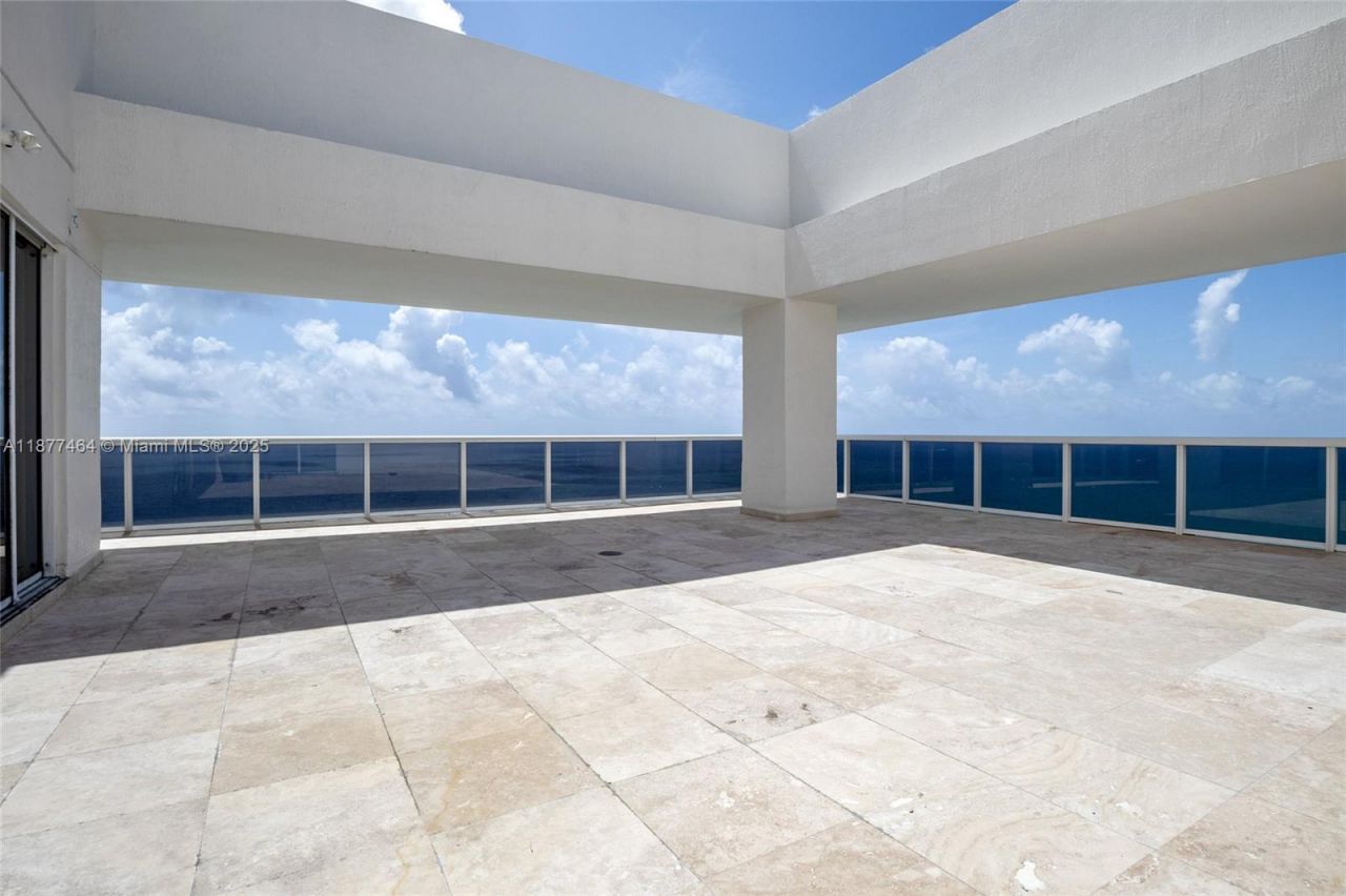 1830 S Ocean Dr, Unit PH5102, Hallandale Beach, FL 33009 Photo