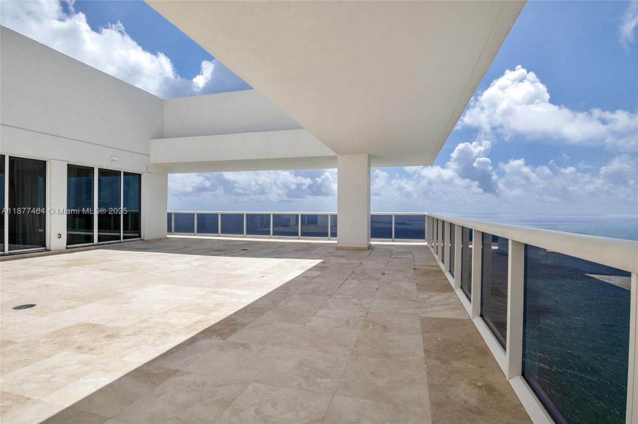 1830 S Ocean Dr, Unit PH5102, Hallandale Beach, FL 33009 Photo
