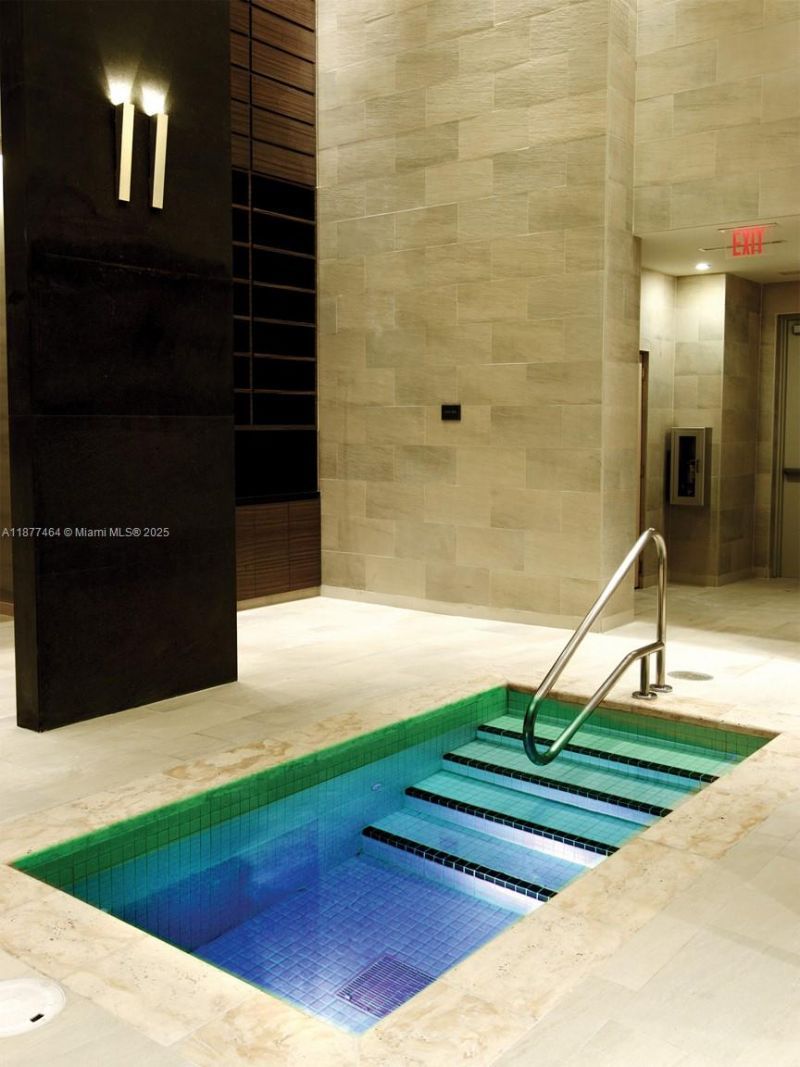 1830 S Ocean Dr, Unit PH5102, Hallandale Beach, FL 33009 Photo