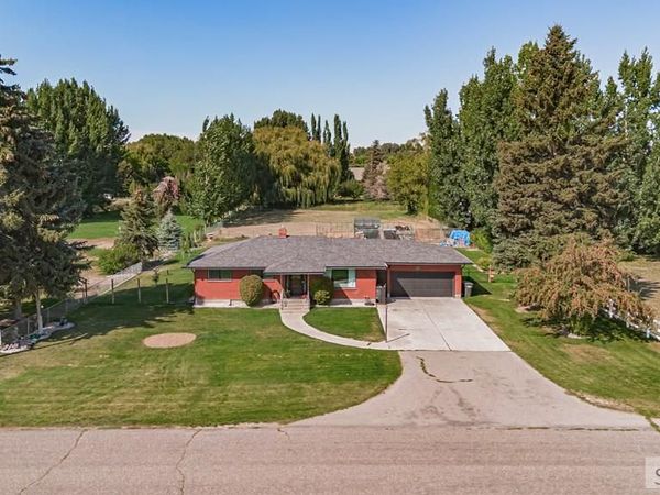 3545 E 630 N, MENAN, ID 83434