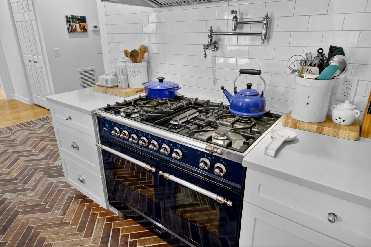 8301 Wild Indigo Photo 16