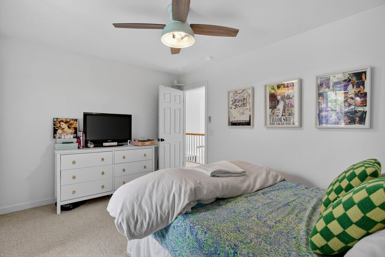 8301 Wild Indigo Photo 37