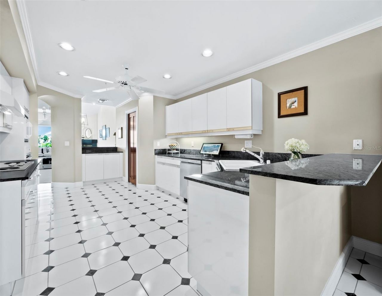 370 Gulf Of Mexico Drive, Unit 432, Longboat Key, FL 34228 Photo