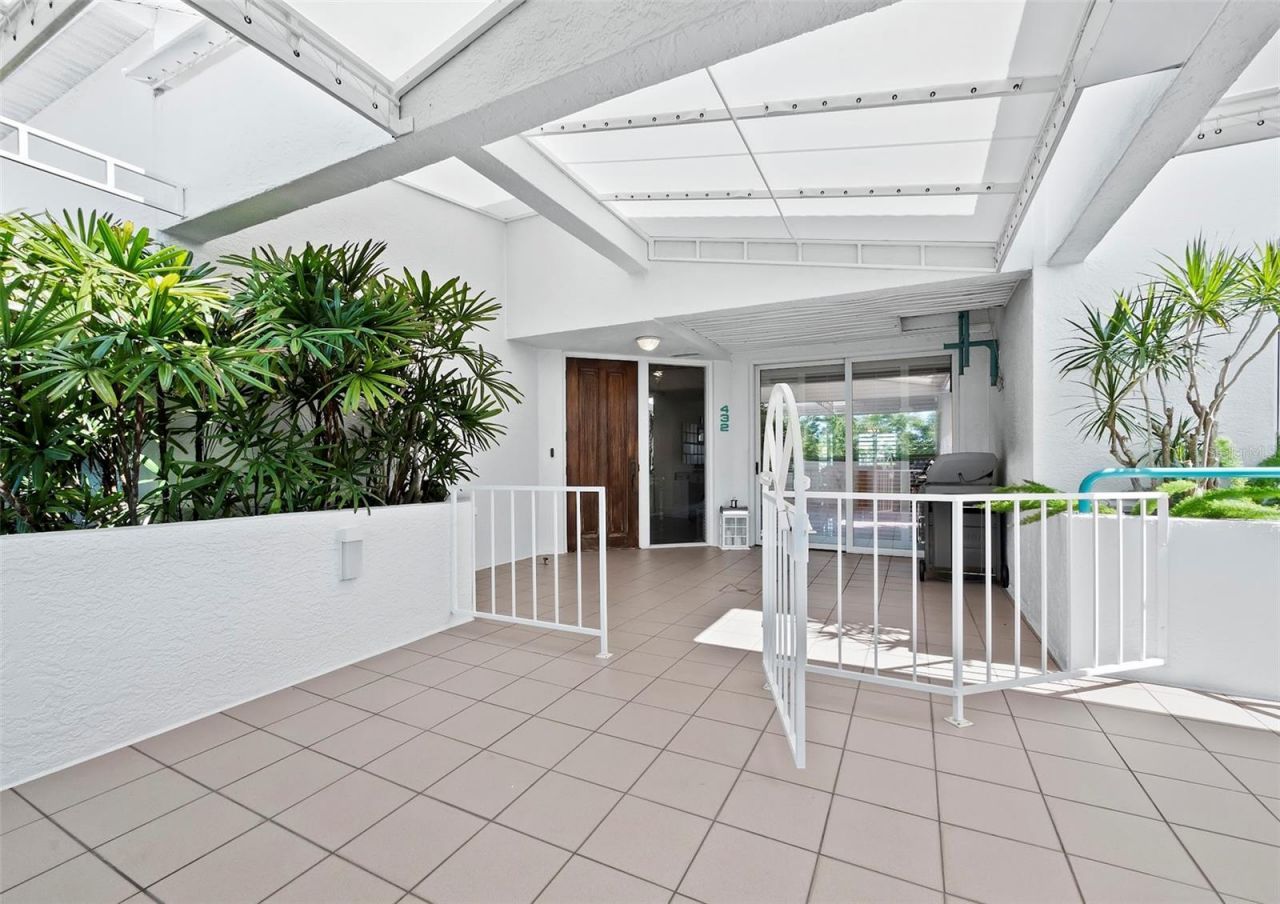 370 Gulf Of Mexico Drive, Unit 432, Longboat Key, FL 34228 Photo
