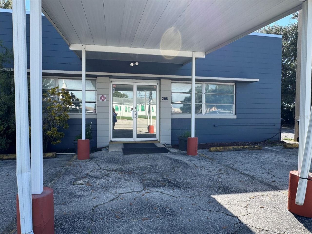 205 N Scenic Highway, Frostproof, FL 33843 Main Photo