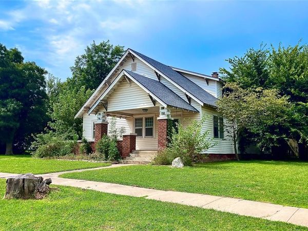 322 N Spencer Avenue, Hinton, OK 73047