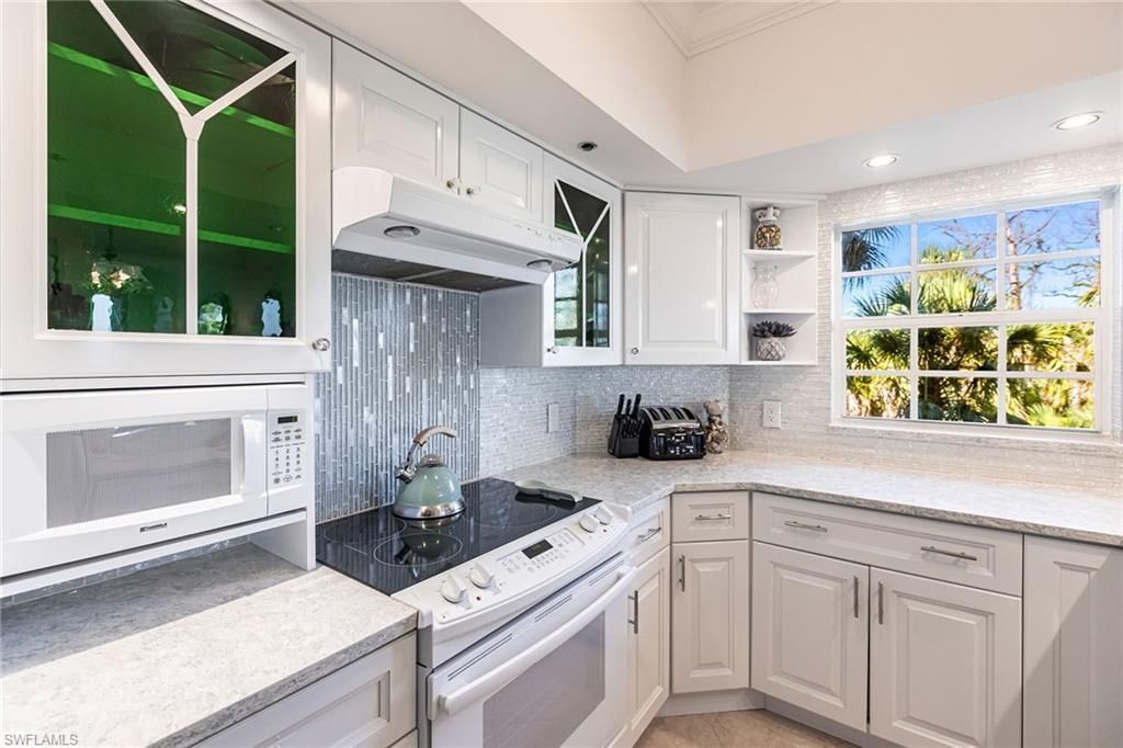 4130 Bayhead Dr, Unit 101, Bonita Springs, FL 34134 Photo