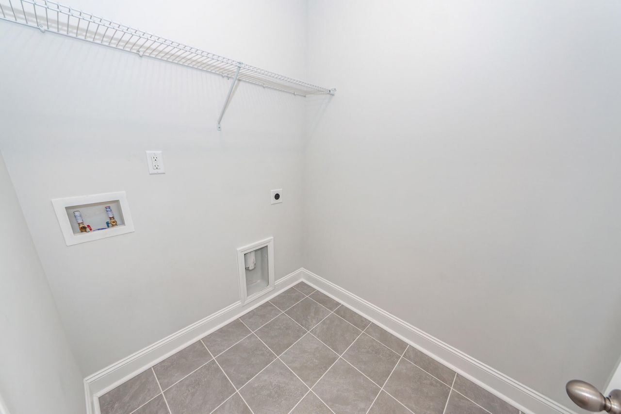 459 Green Fern Drive Photo 11