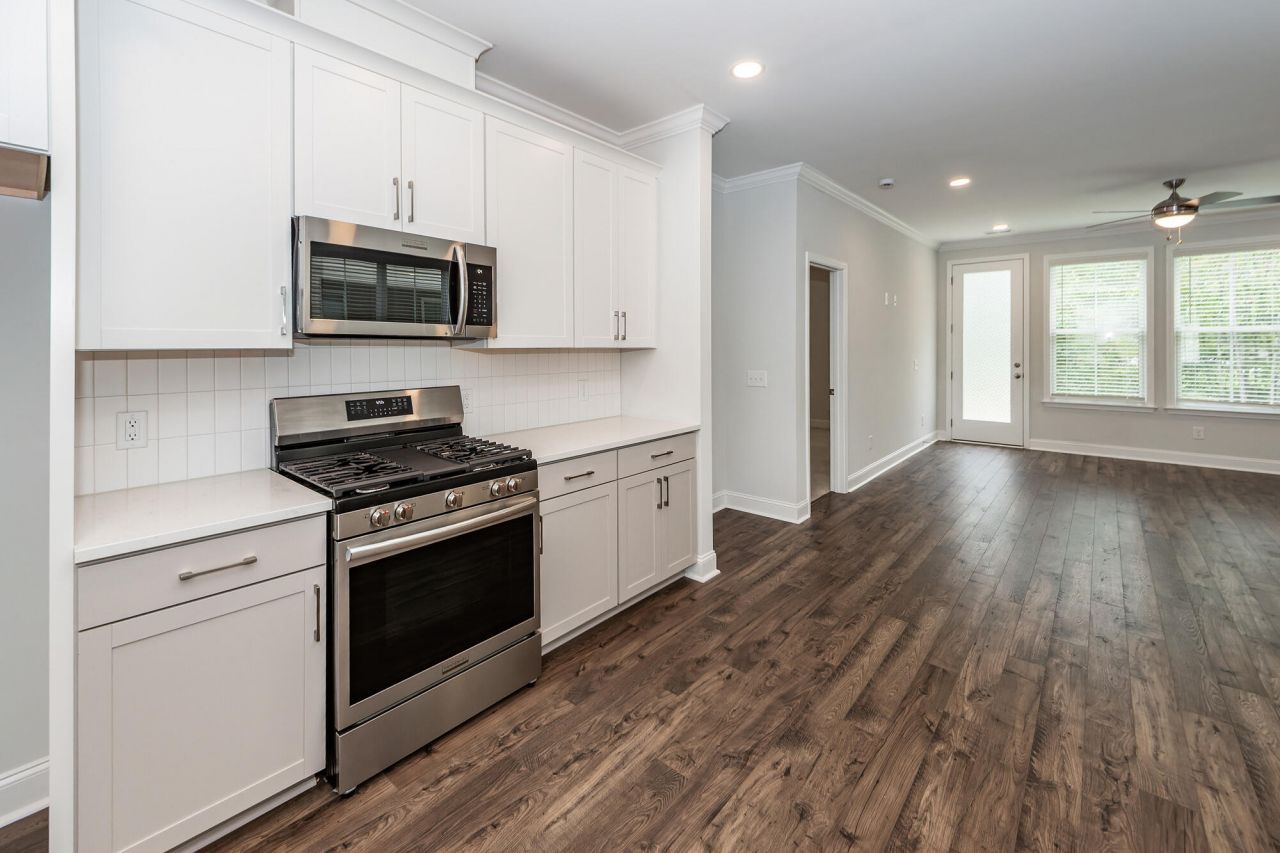 459 Green Fern Drive Photo 12