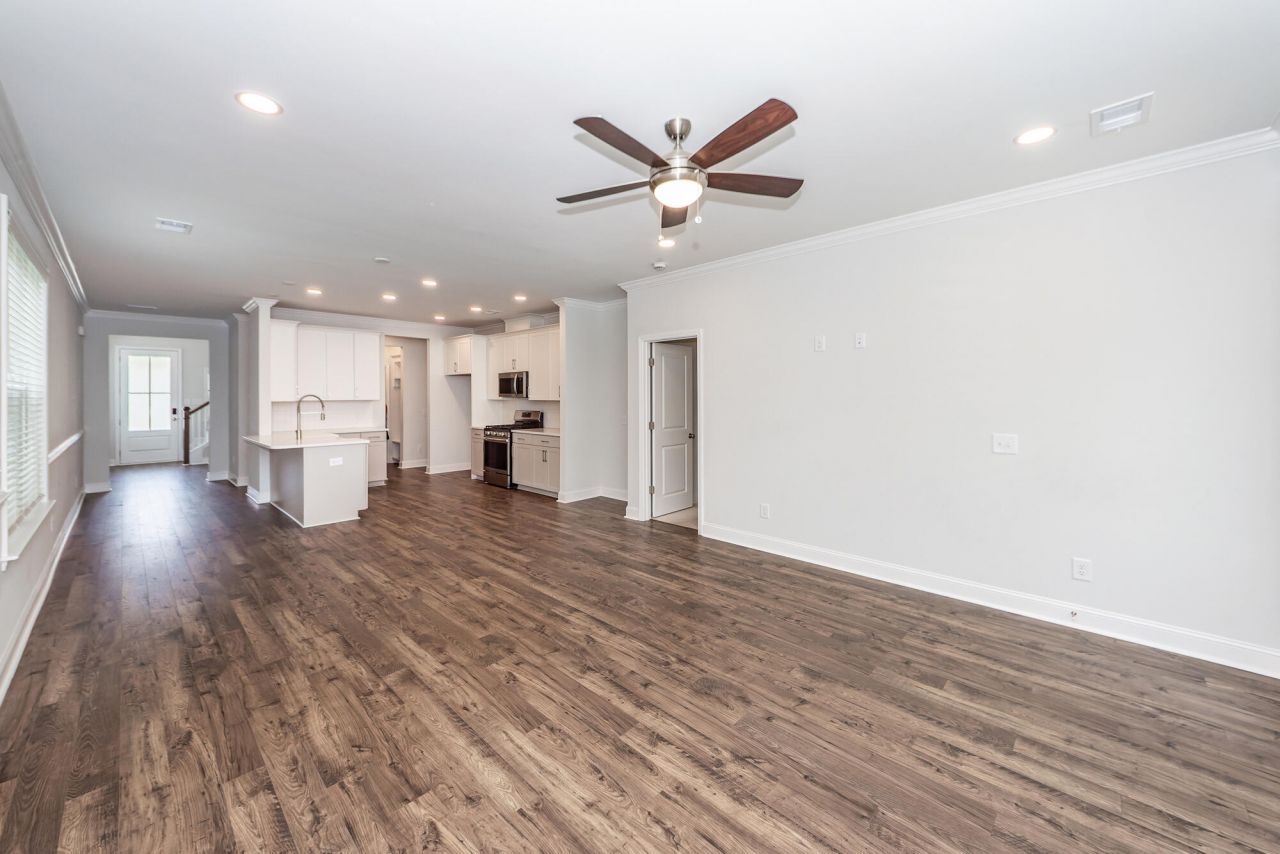 459 Green Fern Drive Photo 17