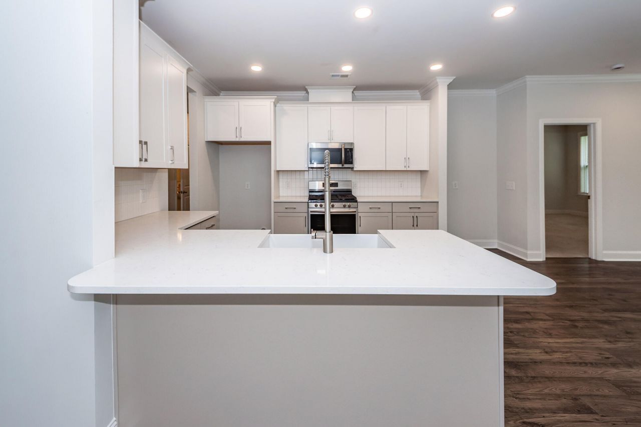 459 Green Fern Drive Photo 5