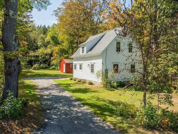 55 Water Street, Bradford, NH 03221