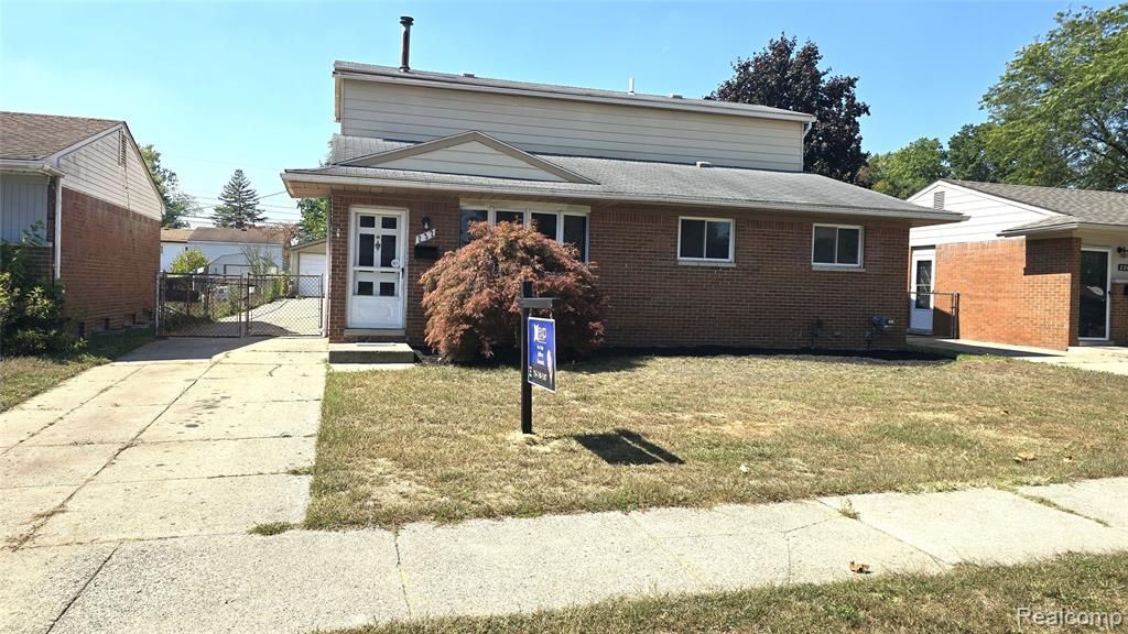232 S Wildwood Street, Westland, MI 48186 Main Photo