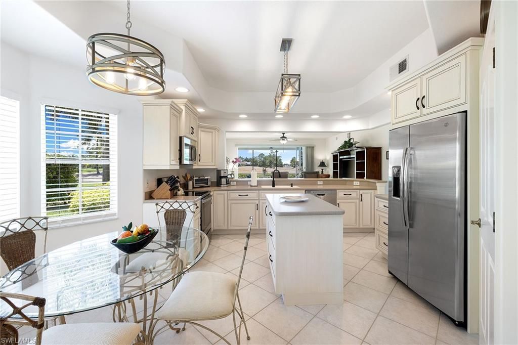8177 Saratoga Dr, Unit 1001, Naples, FL 34113 Photo