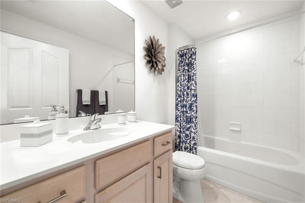 8177 Saratoga Dr, Unit 1001, Naples, FL 34113 Photo