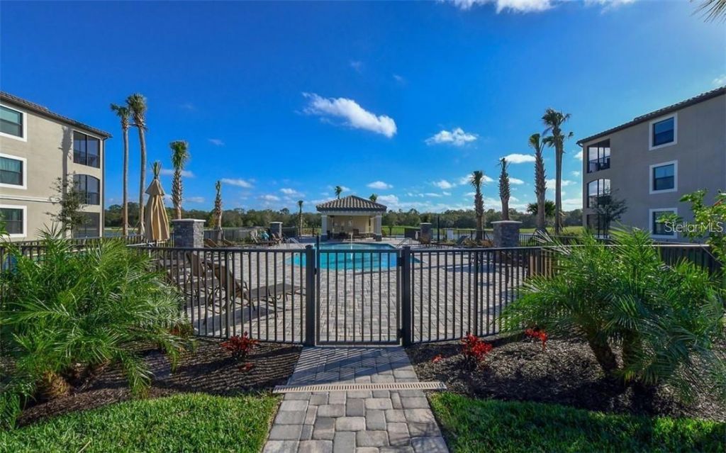 16904 Vardon Terrace, Unit 201, Lakewood Ranch, FL 34211 Photo