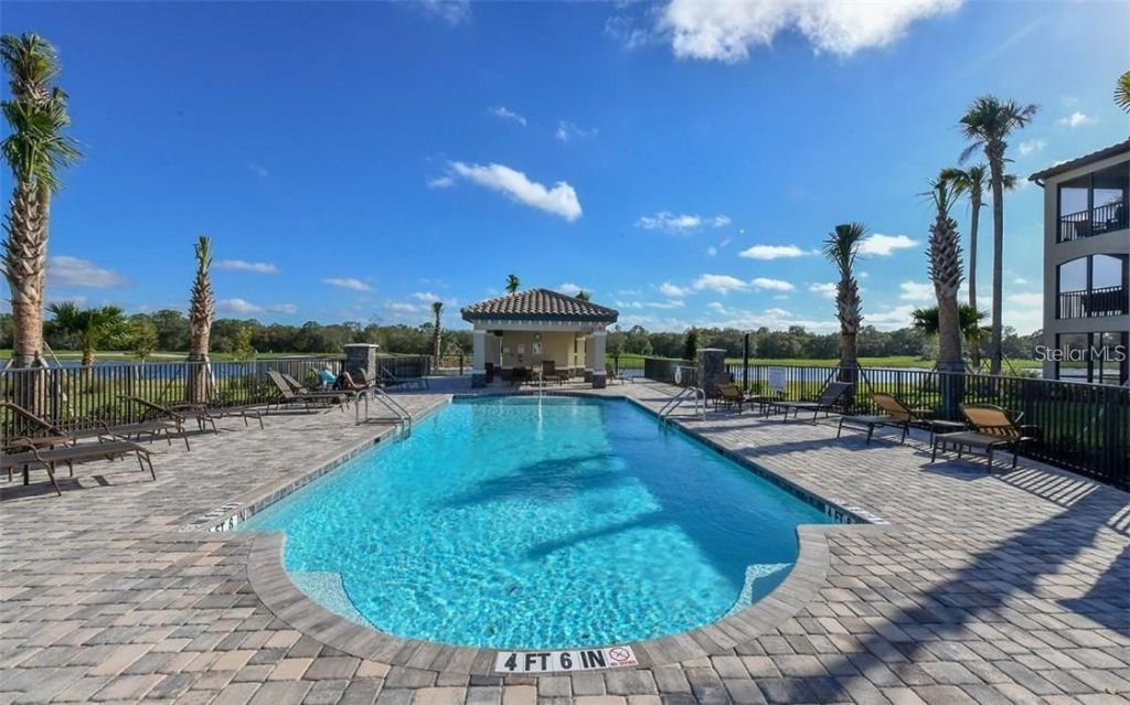 16904 Vardon Terrace, Unit 201, Lakewood Ranch, FL 34211 Photo