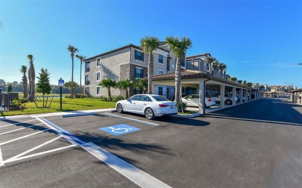 16904 Vardon Terrace, Unit 201, Lakewood Ranch, FL 34211 Photo