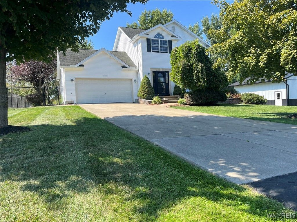 5992 Shoreham Drive, Lake View, NY 14085 Main Photo