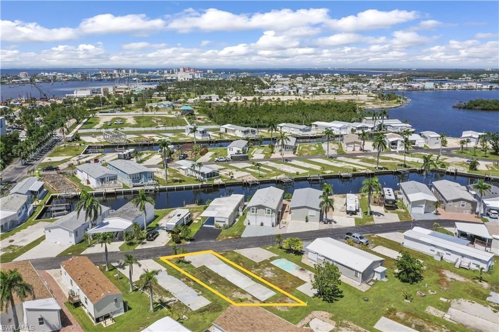 128 Cortez Way, Fort Myers Beach, FL 33931 Photo