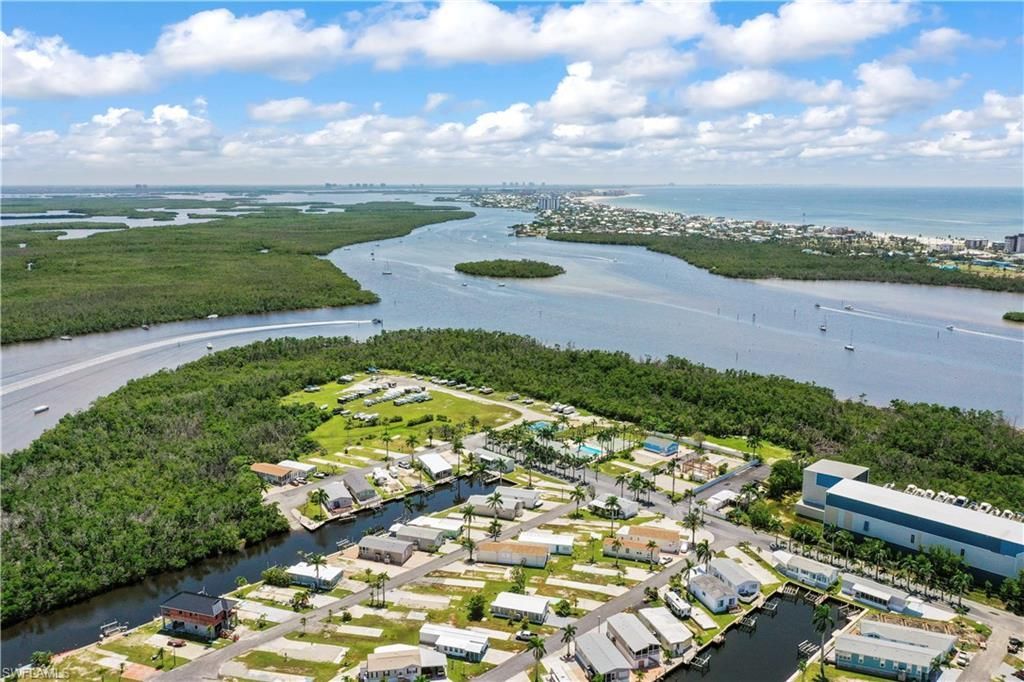 128 Cortez Way, Fort Myers Beach, FL 33931 Photo