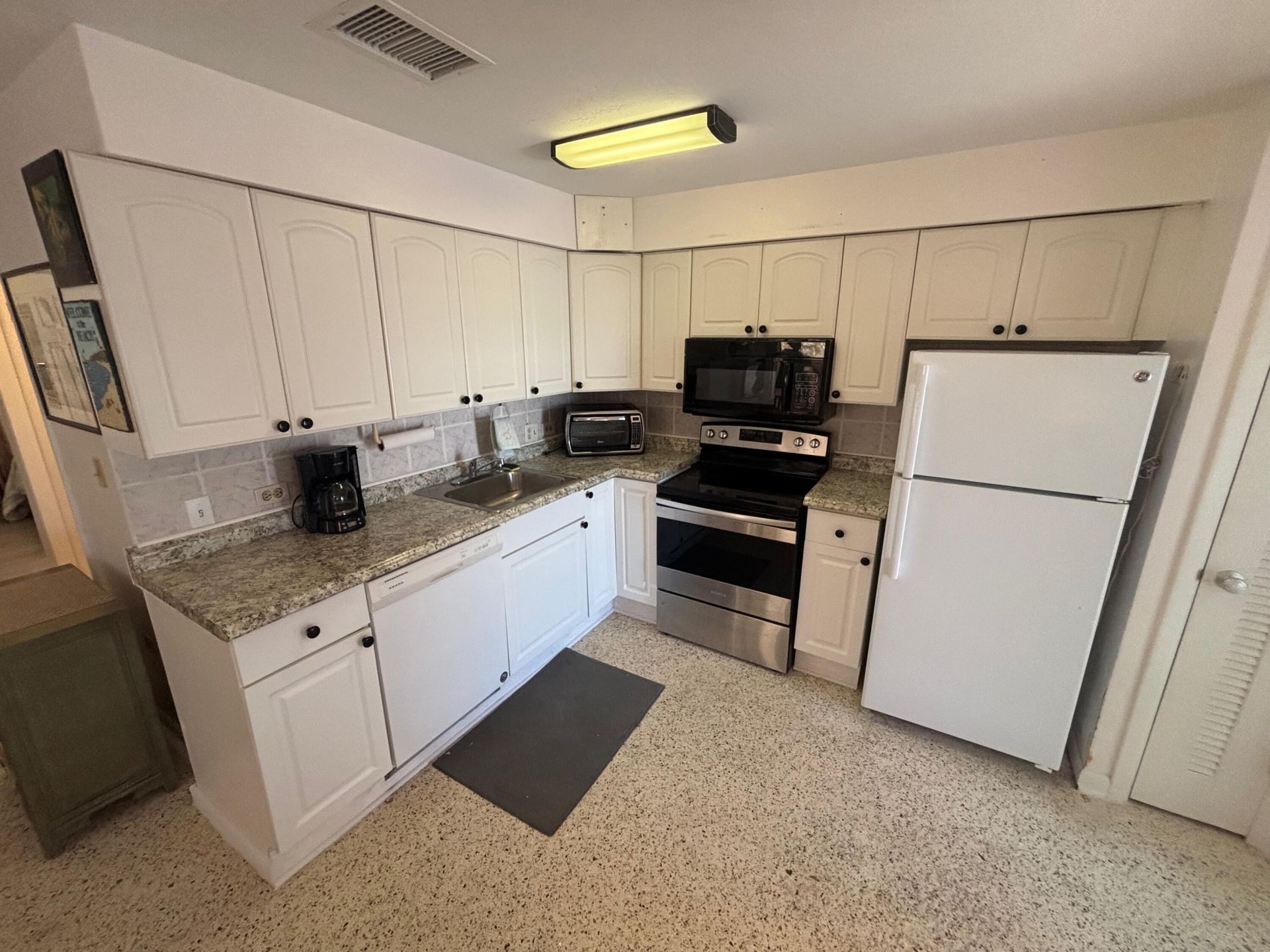 1433 Sunset Road, Big Pine Key, FL 33043 Photo