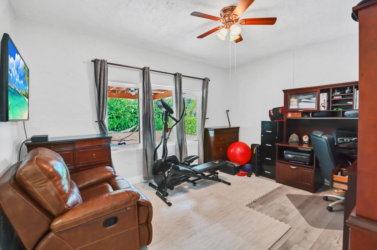 504 36th Street, West Palm Beach, FL 33407 Photo