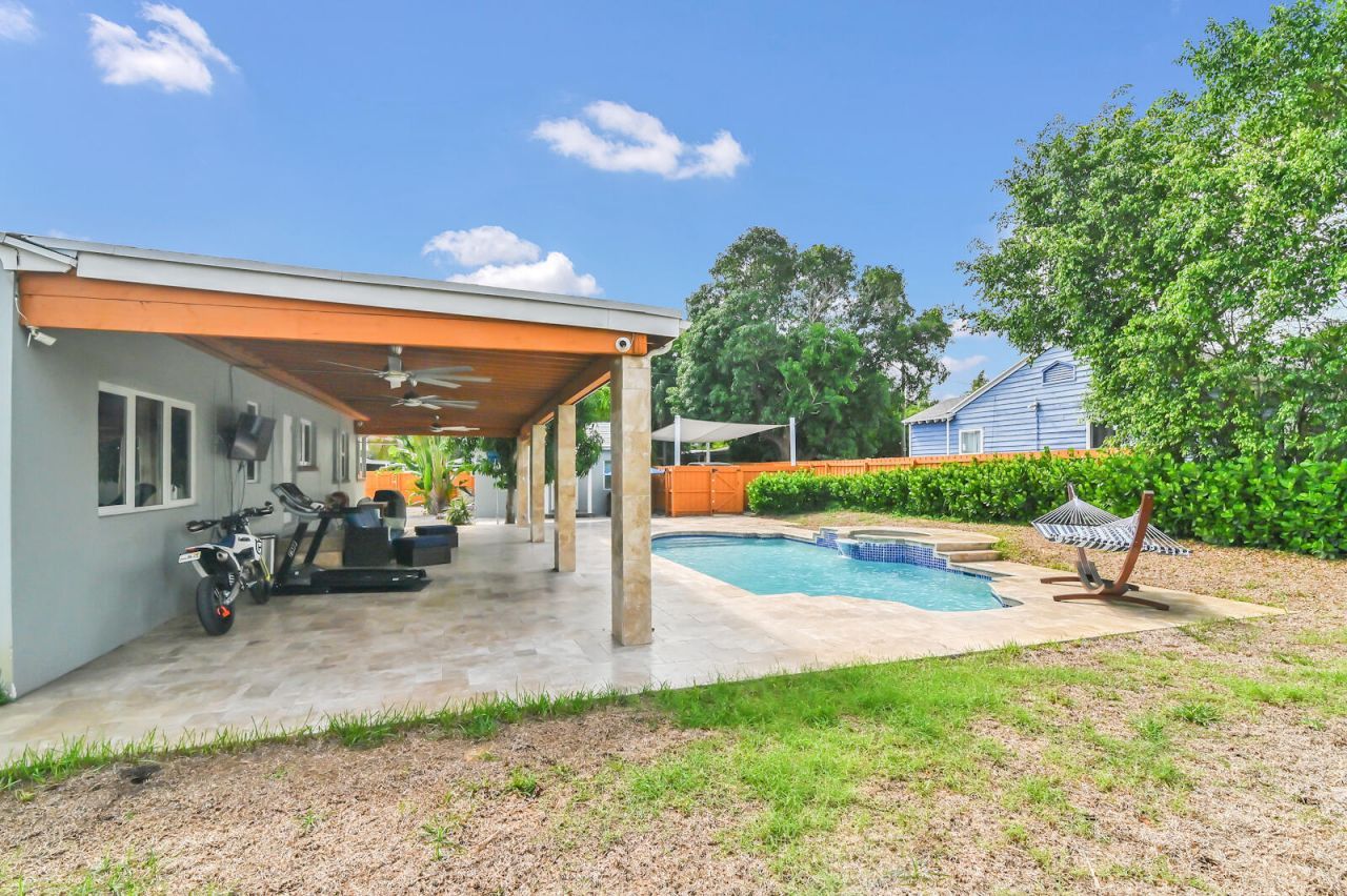 504 36th Street, West Palm Beach, FL 33407 Photo