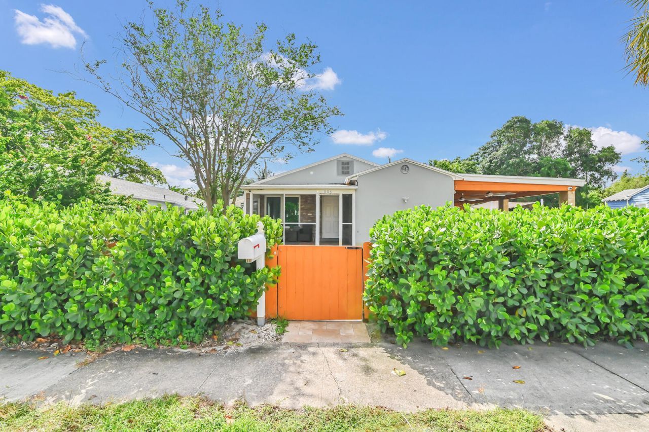 504 36th Street, West Palm Beach, FL 33407 Photo
