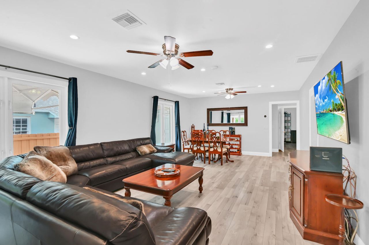 504 36th Street, West Palm Beach, FL 33407 Photo