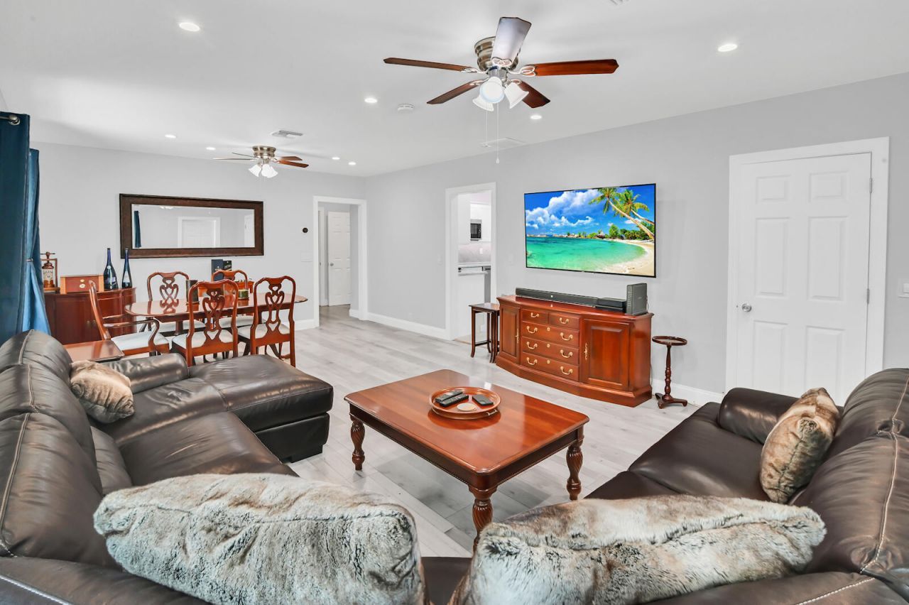 504 36th Street, West Palm Beach, FL 33407 Photo