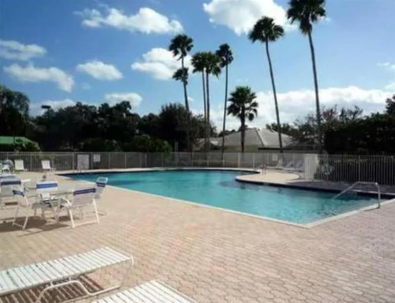 8465 Beaconhill Rd, Palm Beach Gardens, FL 33410 Photo