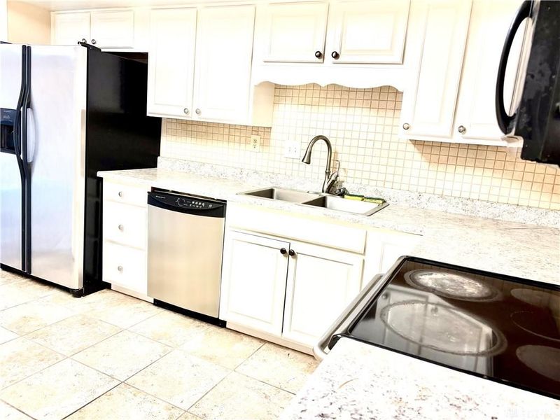 3316 Vanquil Trail, Dayton, OH 45449 Photo 8