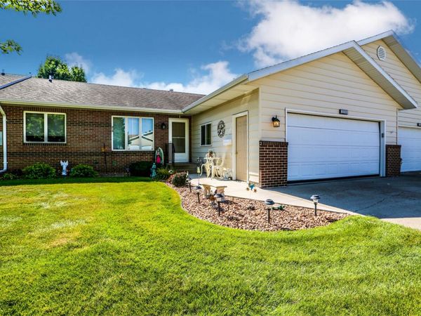 2208 SE Crystal Avenue, Aberdeen, SD 57401