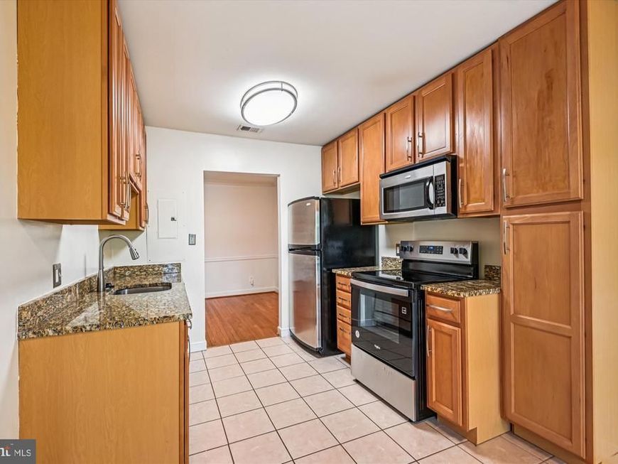 300 Hilltop Lane, Unit 300I, Annapolis, MD 21403 Main Photo