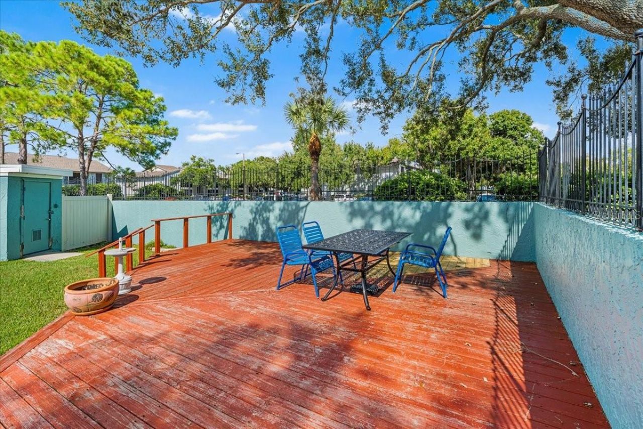 11401 3rd Street N, Unit 2, Saint Petersburg, FL 33716 Photo